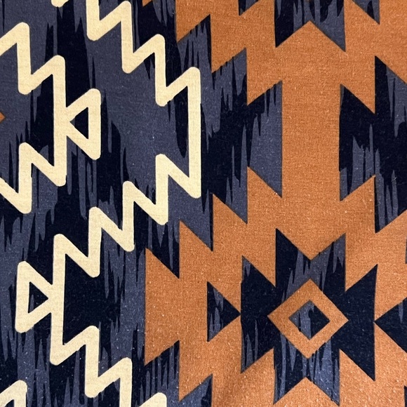 LuLaRoe Randy - Picture 3 of 5